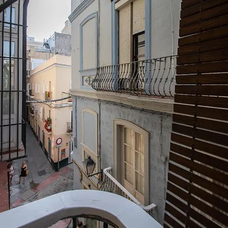 Sagasta 1750 - Center * Cadiz