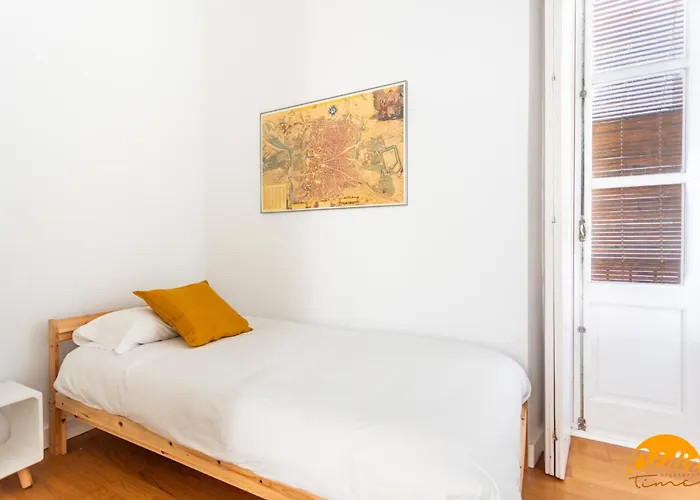 アパート Sagasta 1750 By Time